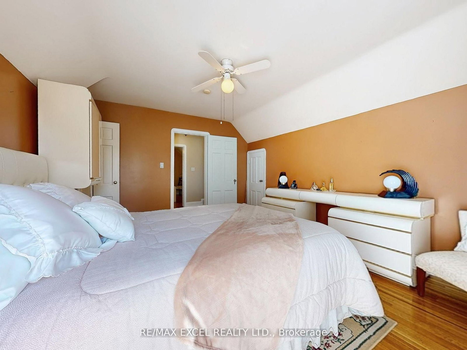 341 Richmond Street E - Photo 27