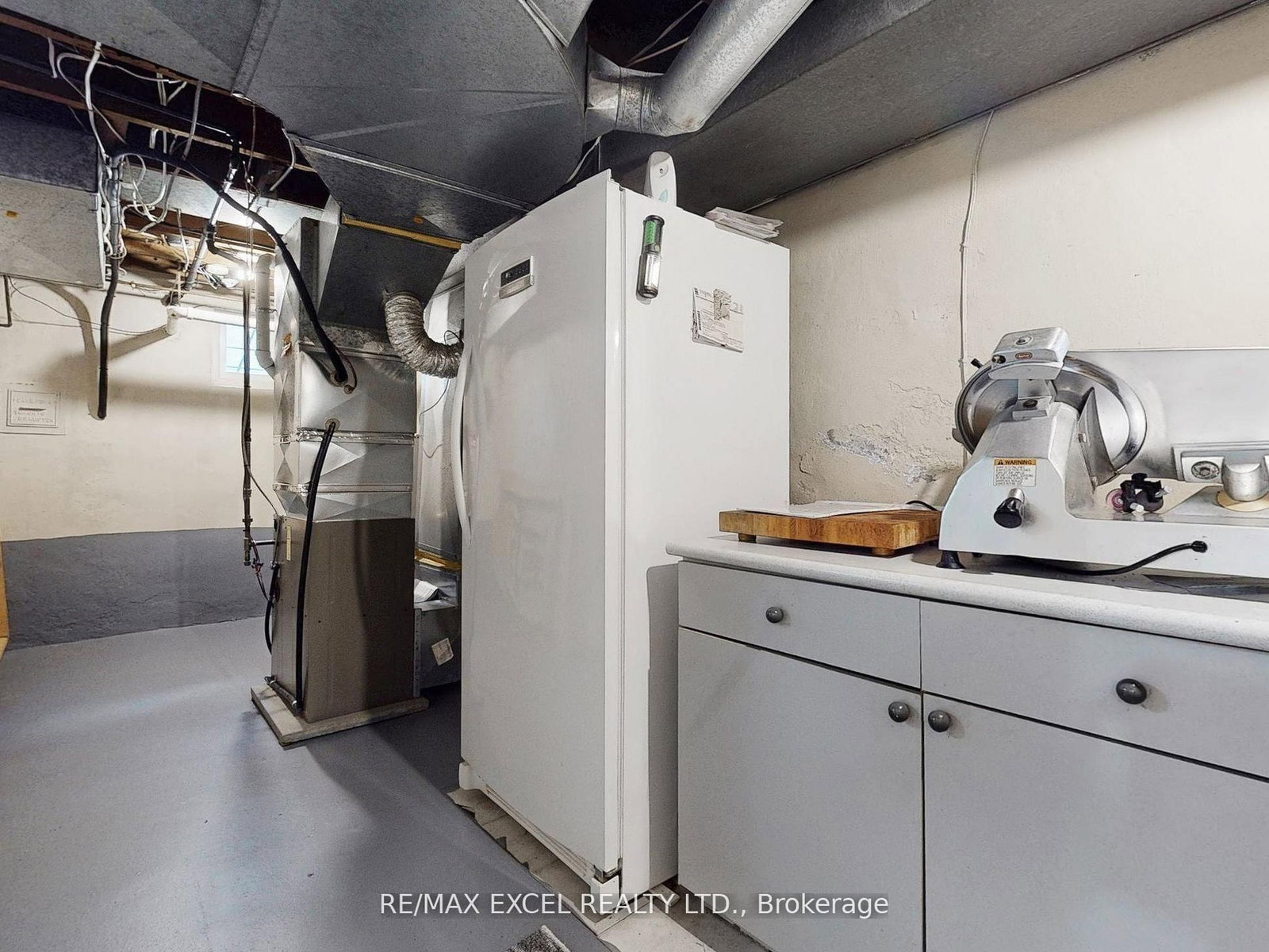 341 Richmond Street E - Photo 35