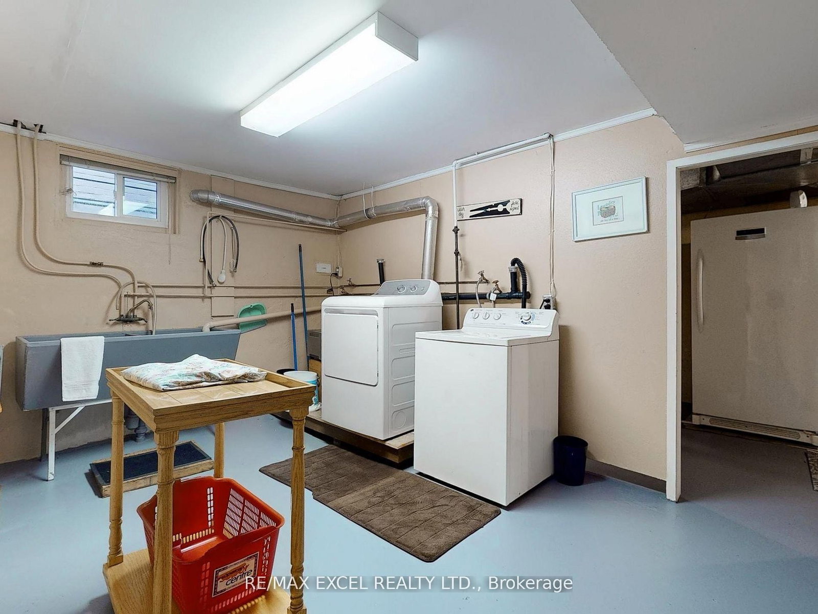 341 Richmond Street E - Photo 37