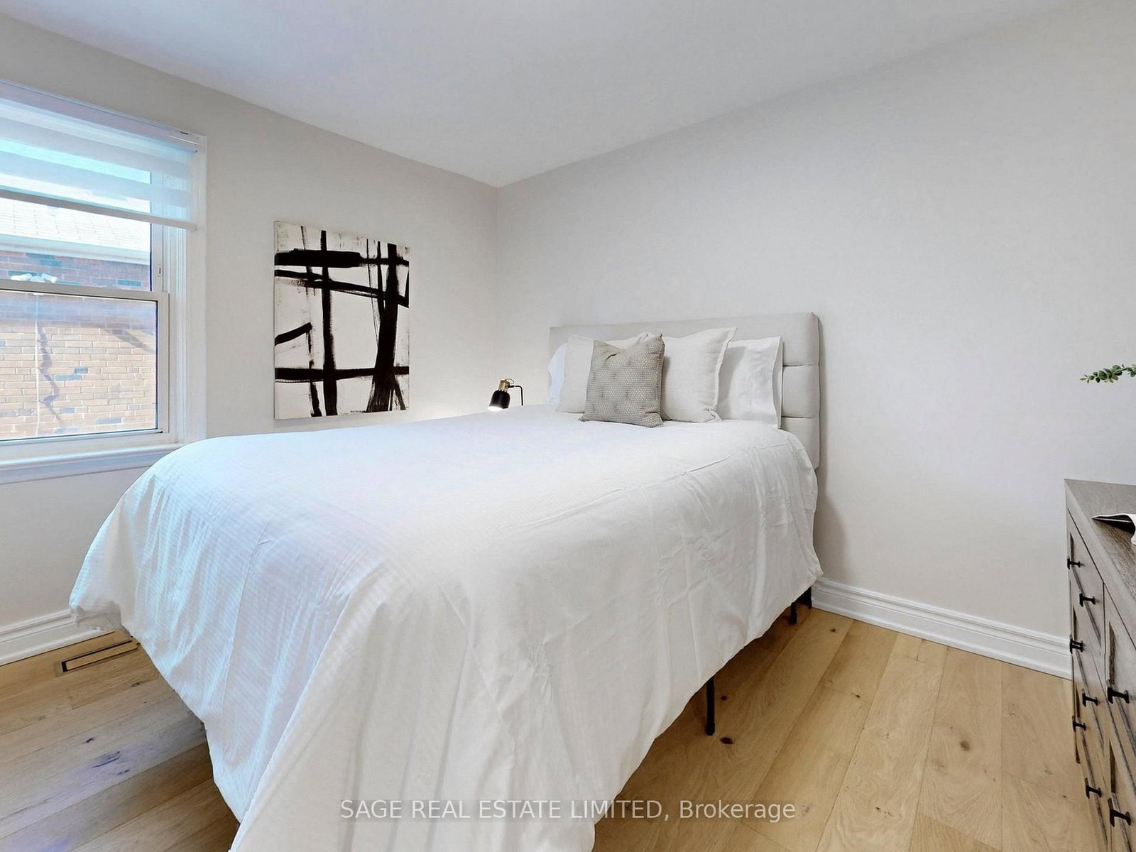 Detached House for sale at 8 Lombardy Crescent, Toronto, Ontario, M1K 4N8 - Kennedy Park - MLS: E12972072