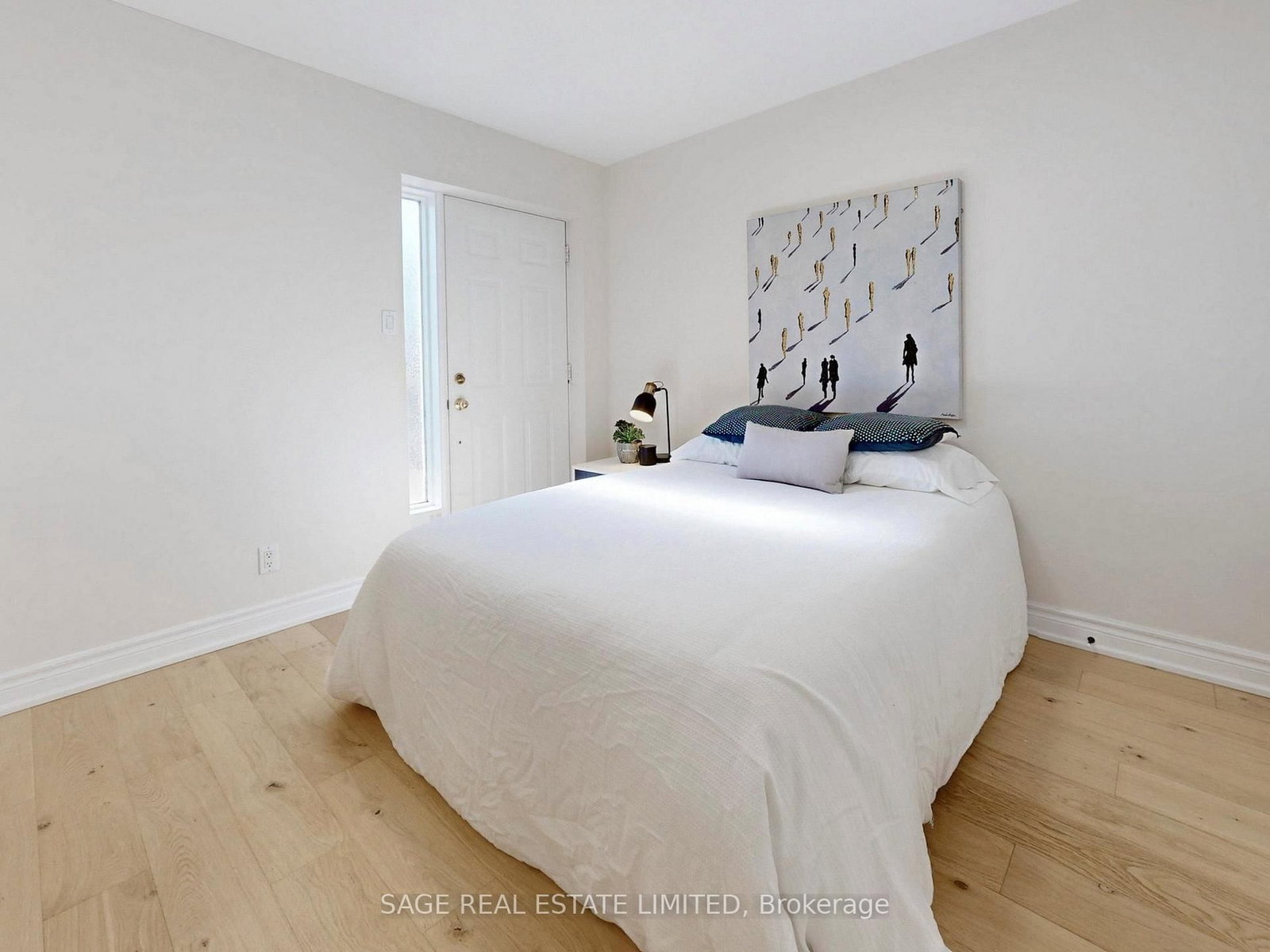 Detached House for sale at 8 Lombardy Crescent, Toronto, Ontario, M1K 4N8 - Kennedy Park - MLS: E12972072