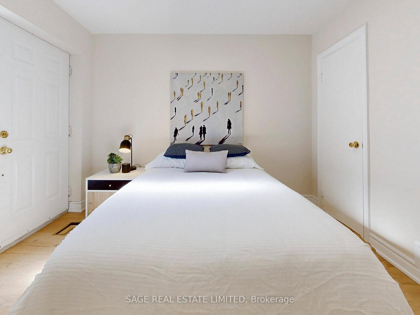 Detached House for sale at 8 Lombardy Crescent, Toronto, Ontario, M1K 4N8 - Kennedy Park - MLS: E12972072