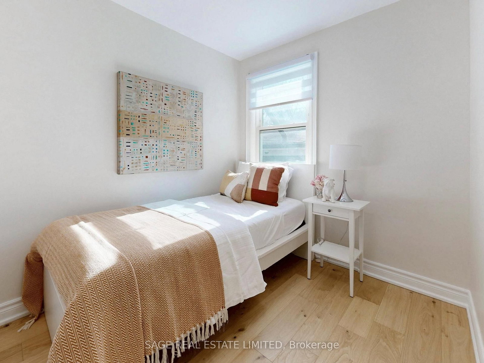 Detached House for sale at 8 Lombardy Crescent, Toronto, Ontario, M1K 4N8 - Kennedy Park - MLS: E12972072