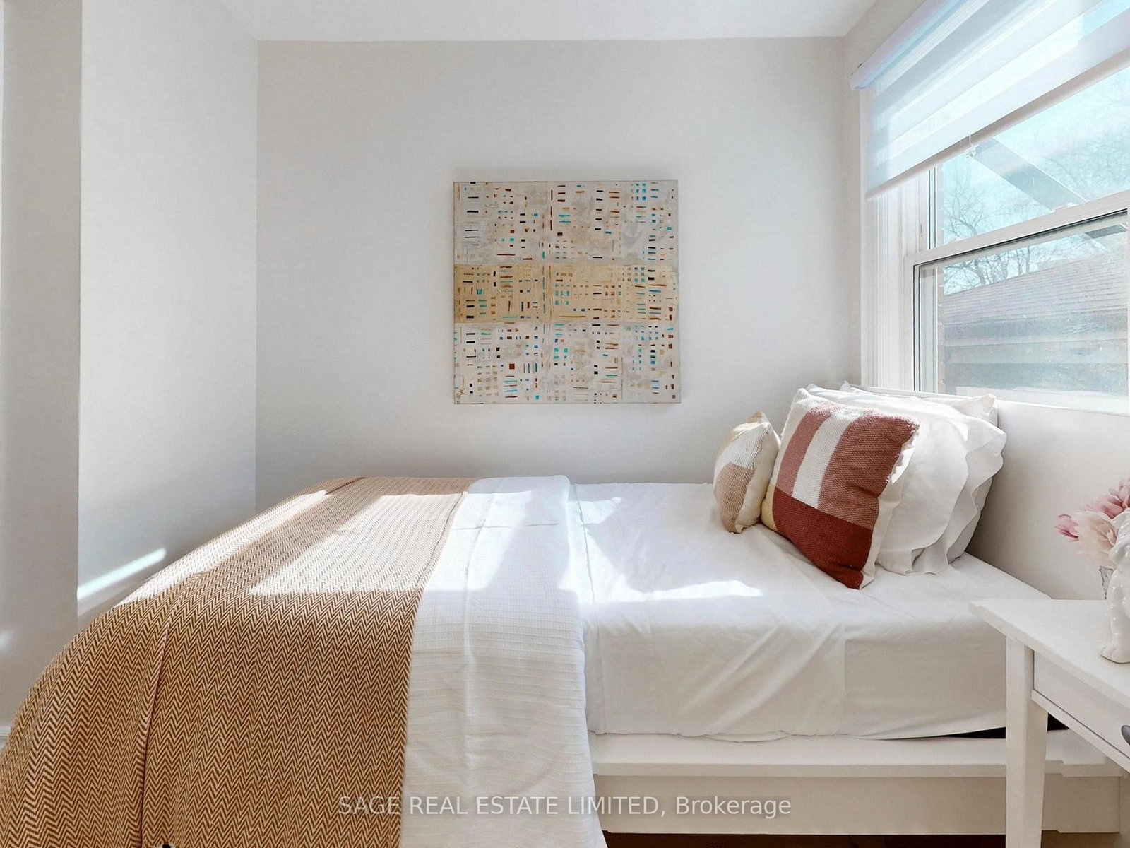 Detached House for sale at 8 Lombardy Crescent, Toronto, Ontario, M1K 4N8 - Kennedy Park - MLS: E12972072