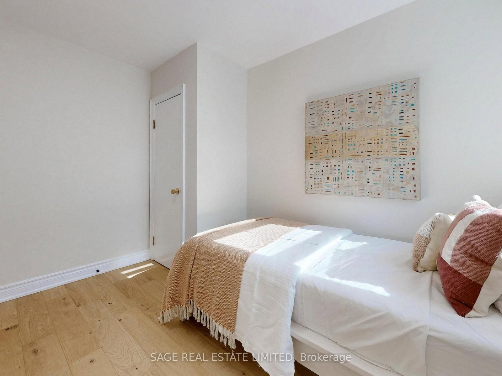 Detached House for sale at 8 Lombardy Crescent, Toronto, Ontario, M1K 4N8 - Kennedy Park - MLS: E12972072