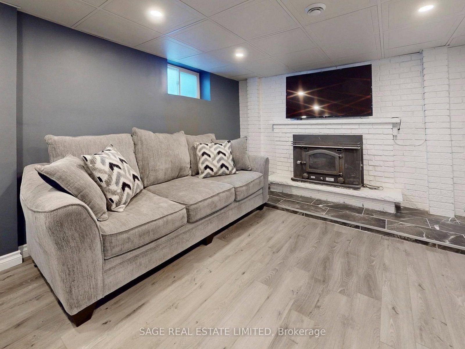 Detached House for sale at 8 Lombardy Crescent, Toronto, Ontario, M1K 4N8 - Kennedy Park - MLS: E12972072