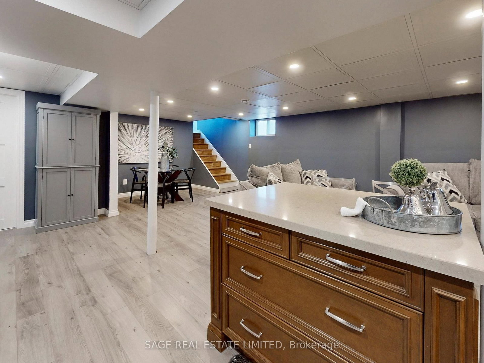 Detached House for sale at 8 Lombardy Crescent, Toronto, Ontario, M1K 4N8 - Kennedy Park - MLS: E12972072