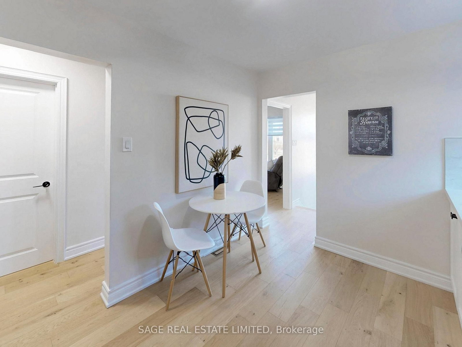 Detached House for sale at 8 Lombardy Crescent, Toronto, Ontario, M1K 4N8 - Kennedy Park - MLS: E12972072