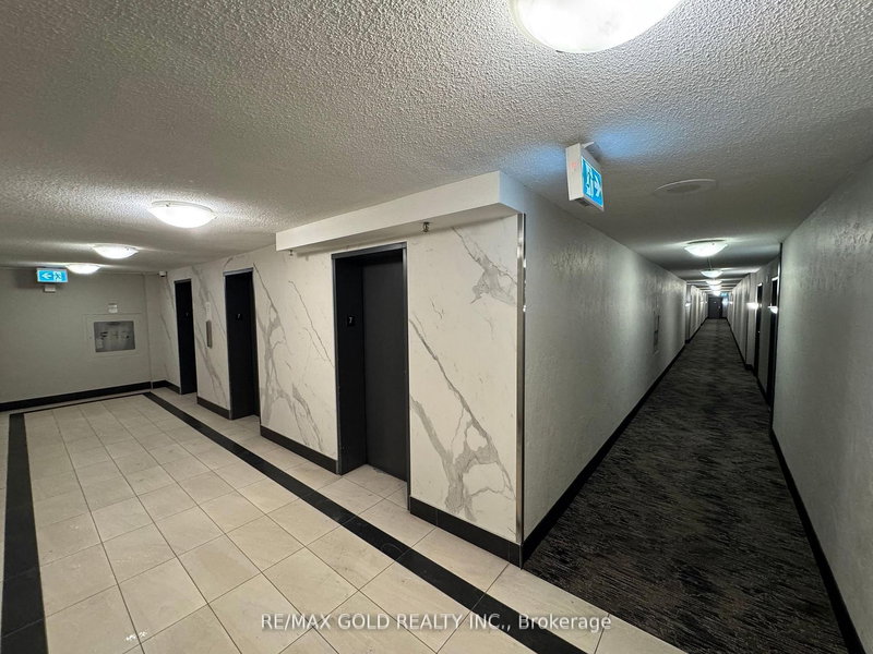 713 - 100 Wingarden Crt, Toronto, M1B 2P4 | Image 2