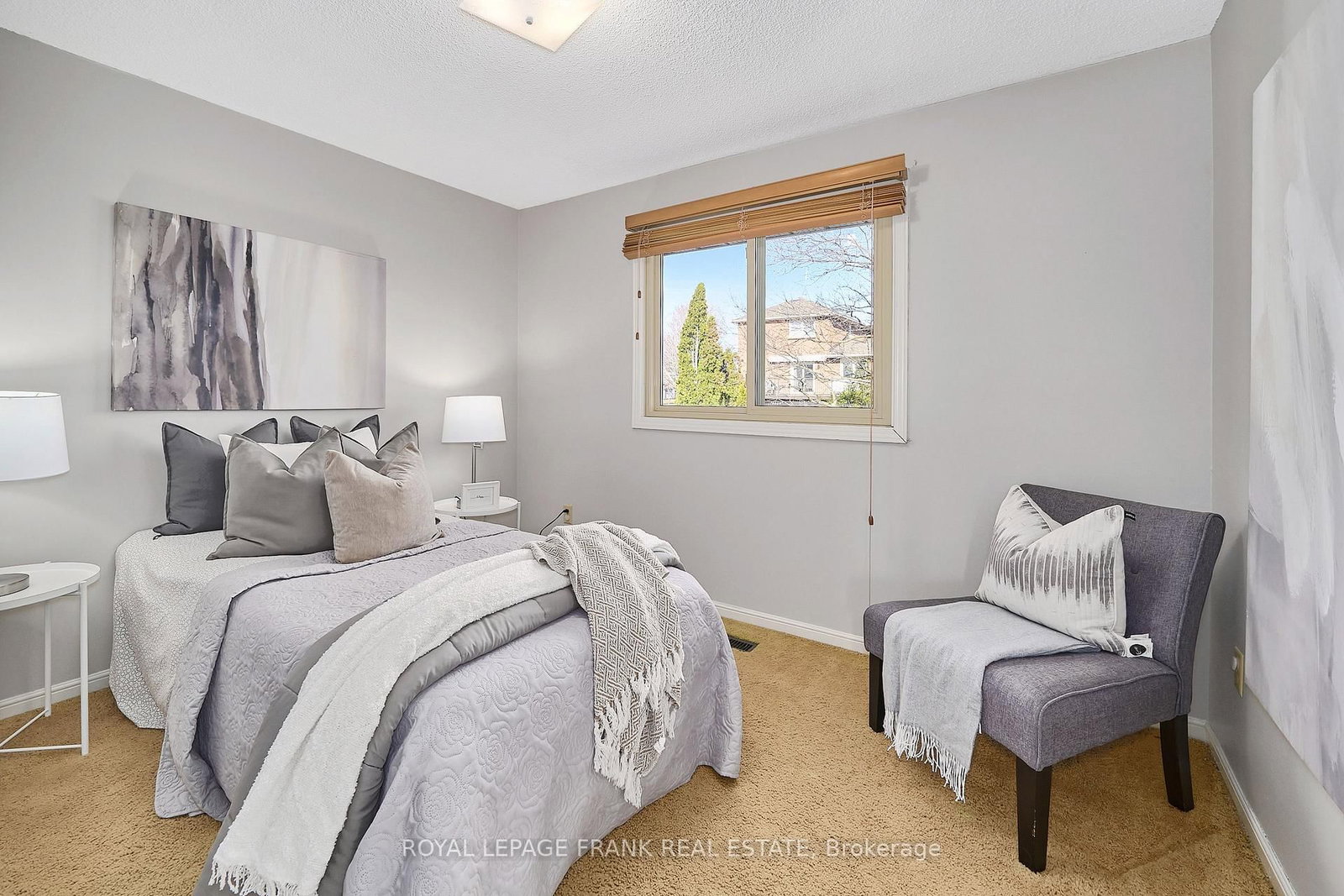 Detached House for sale at 3 Hialeah Crescent, Whitby, Ontario, L1N 6P9 - Blue Grass Meadows - MLS: E12972458