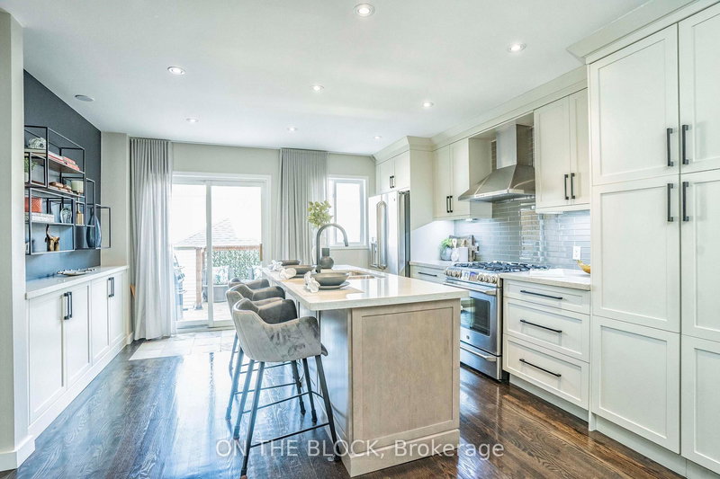 49 Leslie St, Toronto, M4M 3C3 | Image 3