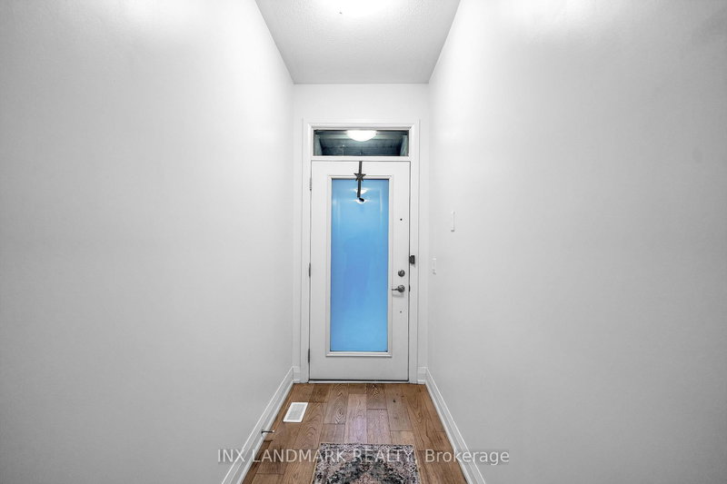 30 Gerry Henry Lane, Clarington, L1E 0L8 | Image 3