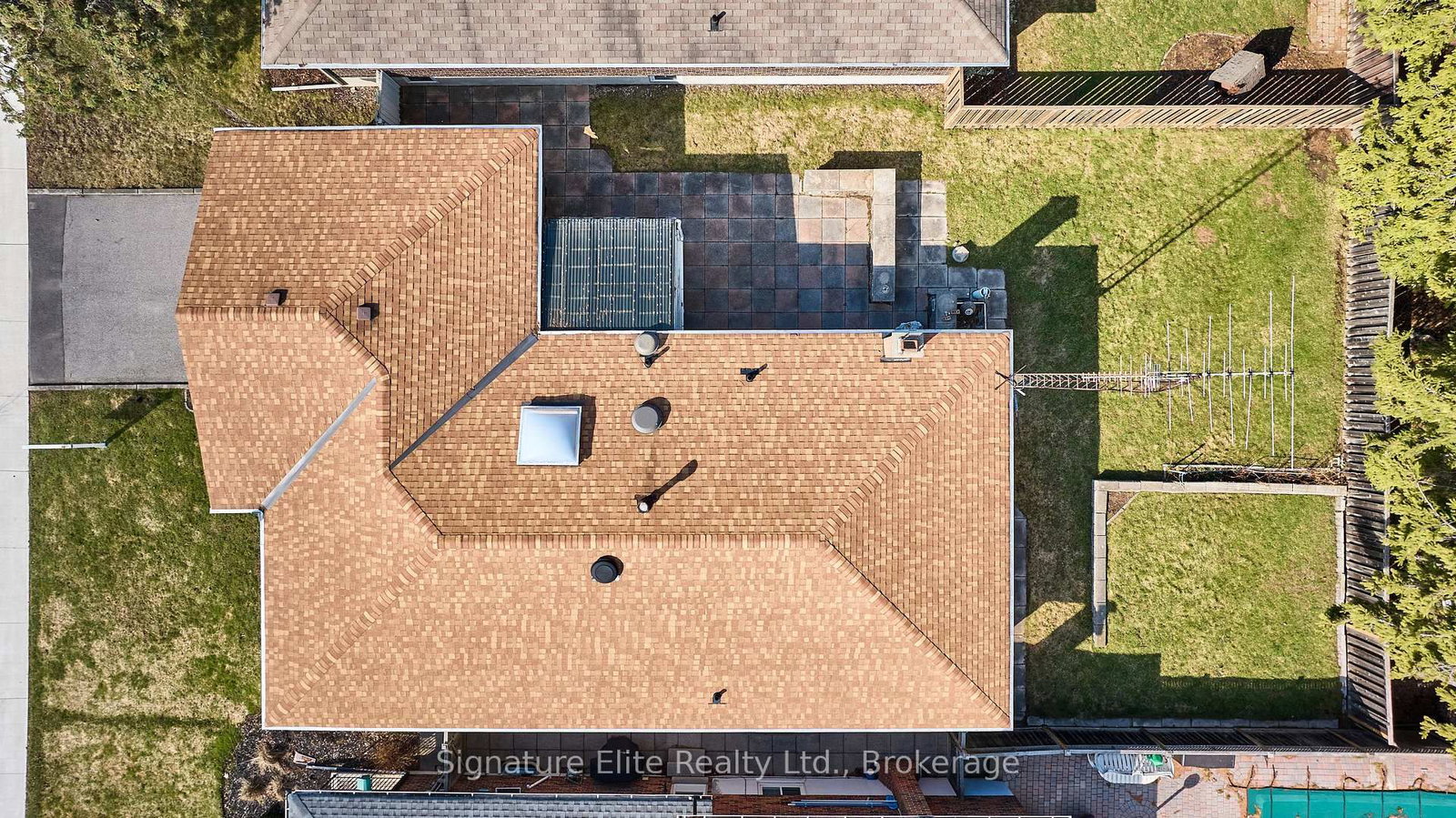 Detached House for sale at 34 Tilley Drive, Toronto, Ontario, M1C 2G2 - Centennial Scarborough - MLS: E12972620