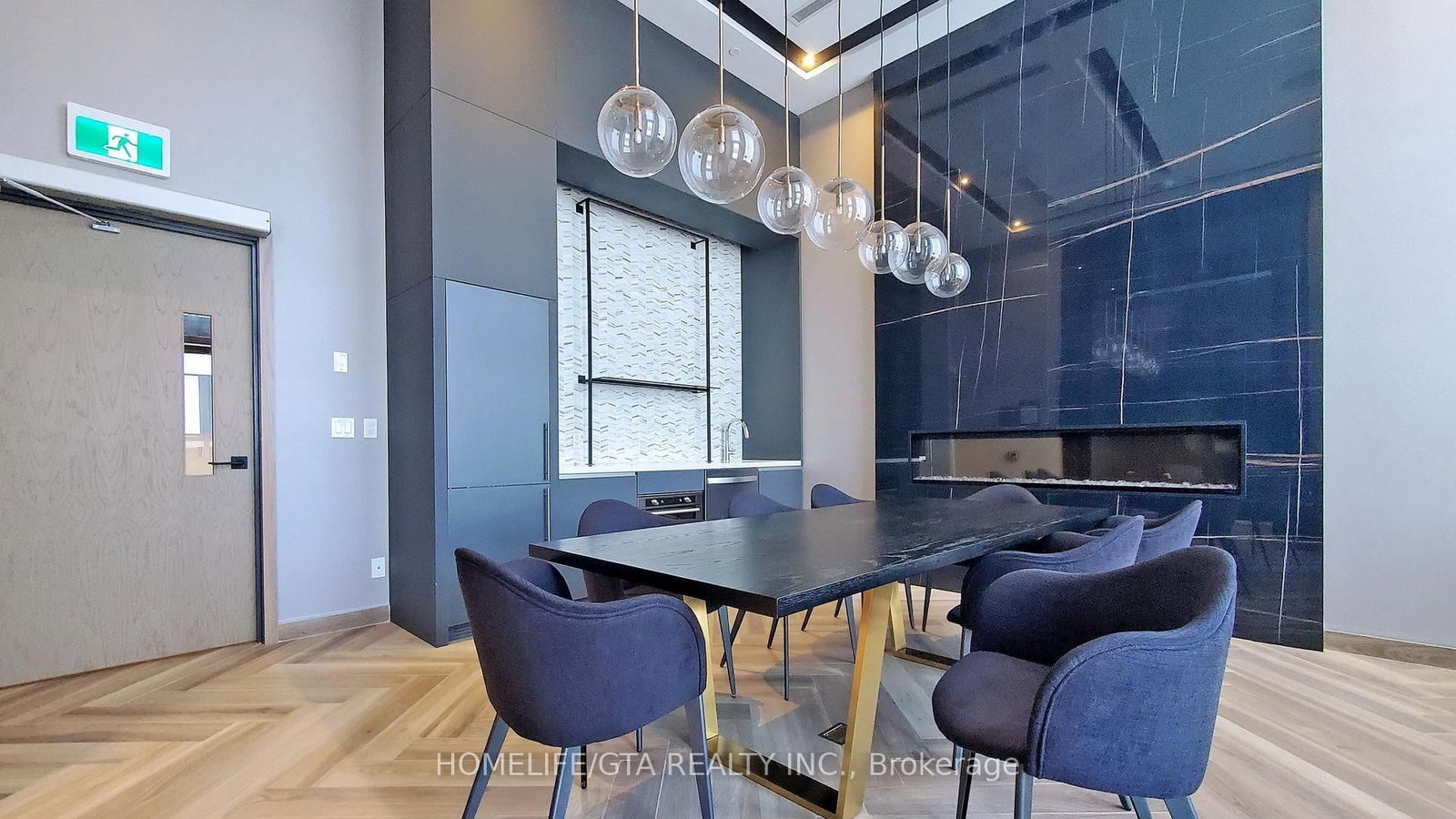 Condo for lease at 802-225 Village Green Square, Toronto, Ontario, M1S 0N4 - Agincourt South-Malvern West - MLS: E12972704