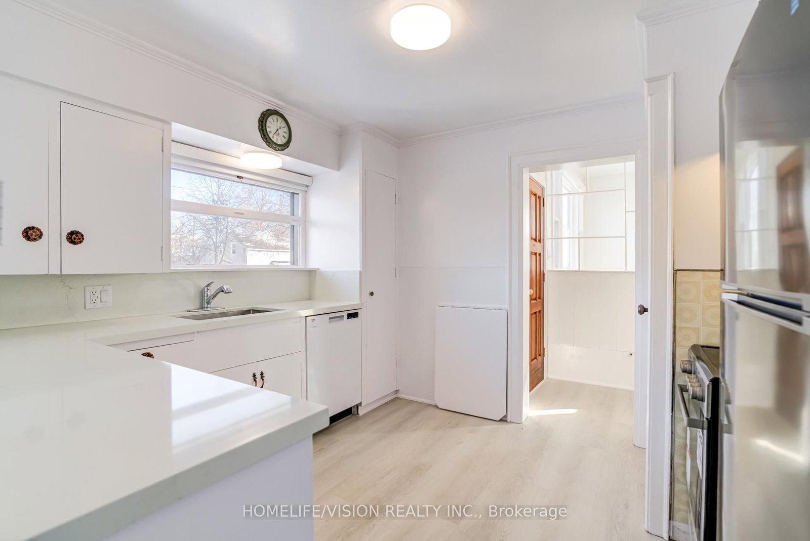 133 Mary Street E - Photo 18