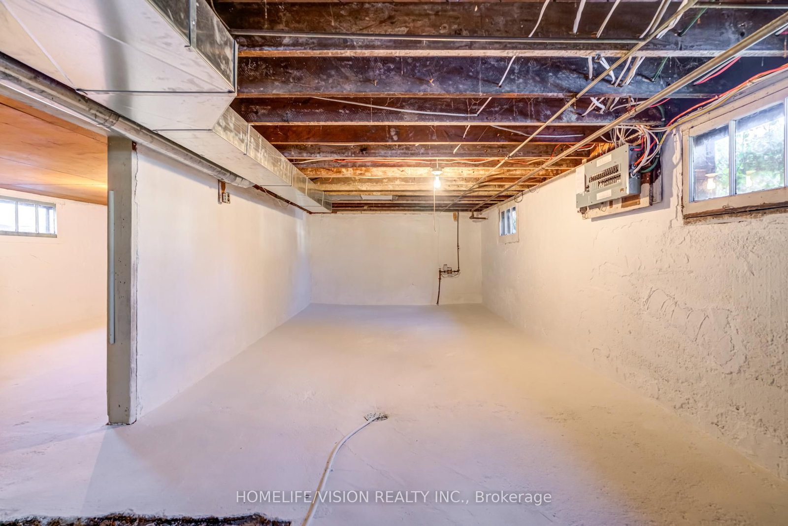 133 Mary Street E - Photo 40