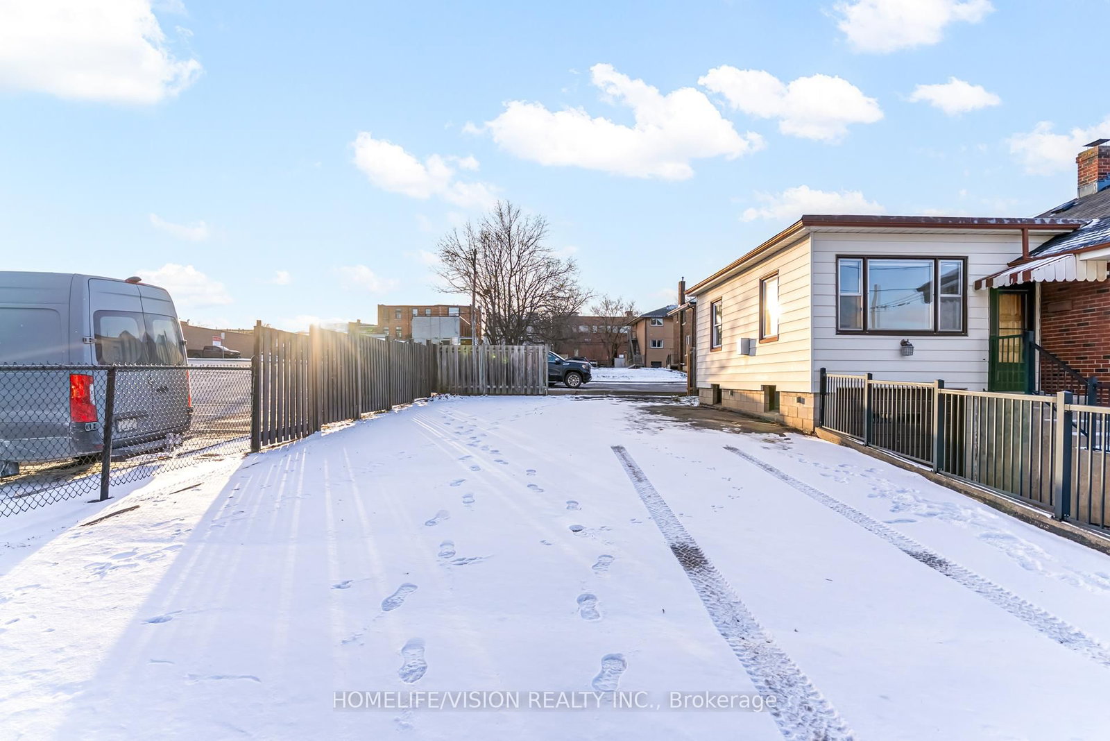 133 Mary Street E - Photo 46