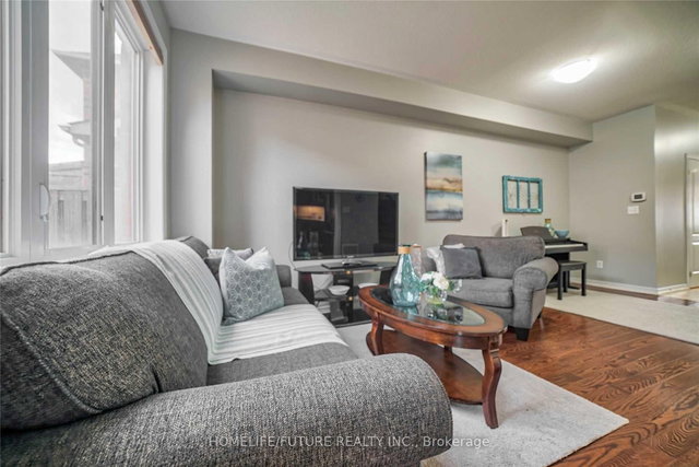 148 Kenneth Hobbs Avenue