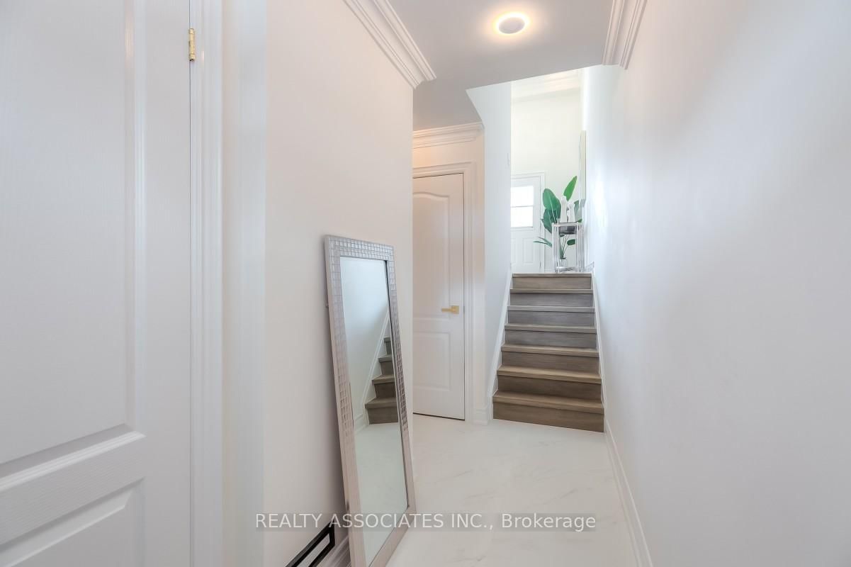 1975 Memory Lane, Unit 16 - Photo 5