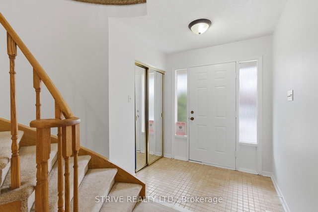 13 Brocklesby Crescent