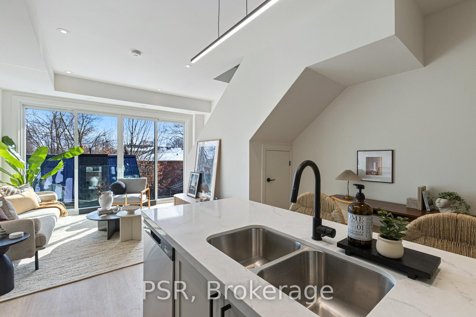 53 Harriet Street, Unit D - Photo 6