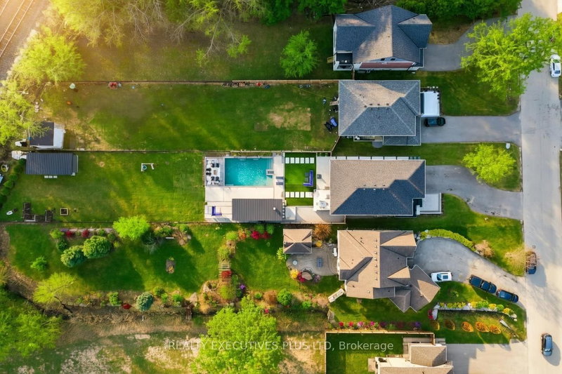 367 Rosebank Rd, Pickering, L1W 2N3 | Image 3