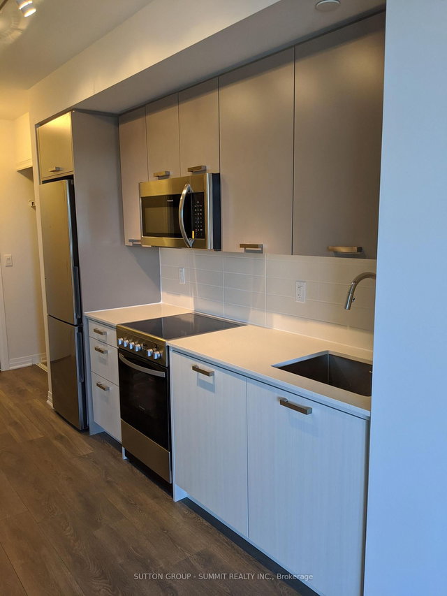 519 - 2301 Danforth Avenue