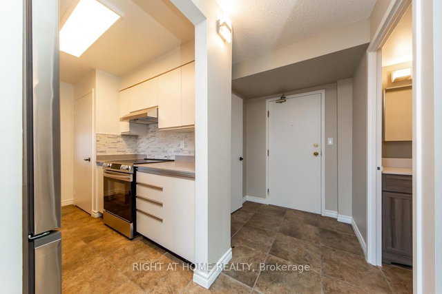 301 - 90 Dale Avenue