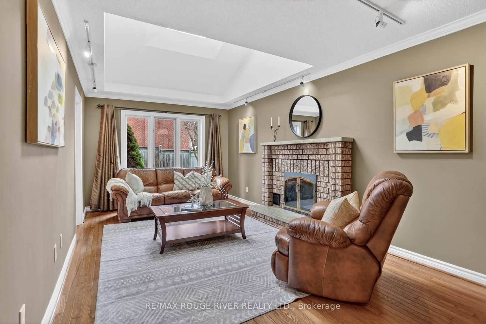 Detached House for sale at 60 Emmett Place, Whitby, Ontario, L1R 2B4 - Pringle Creek - MLS: E12974824