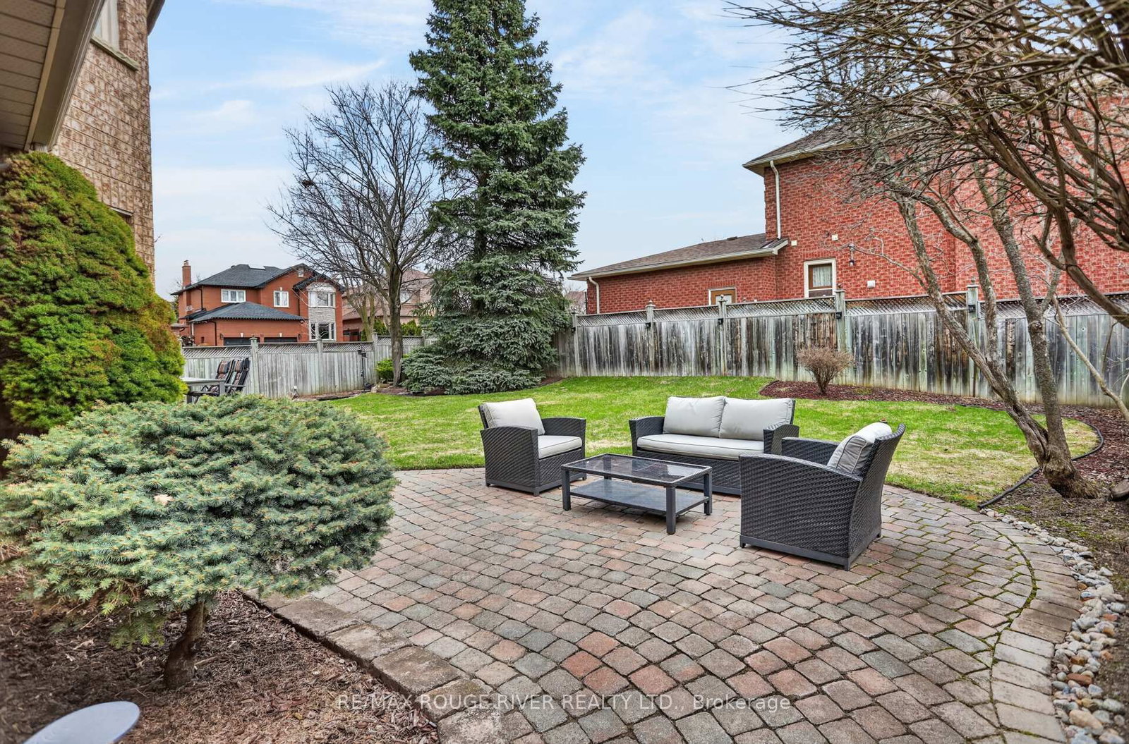 Detached House for sale at 60 Emmett Place, Whitby, Ontario, L1R 2B4 - Pringle Creek - MLS: E12974824