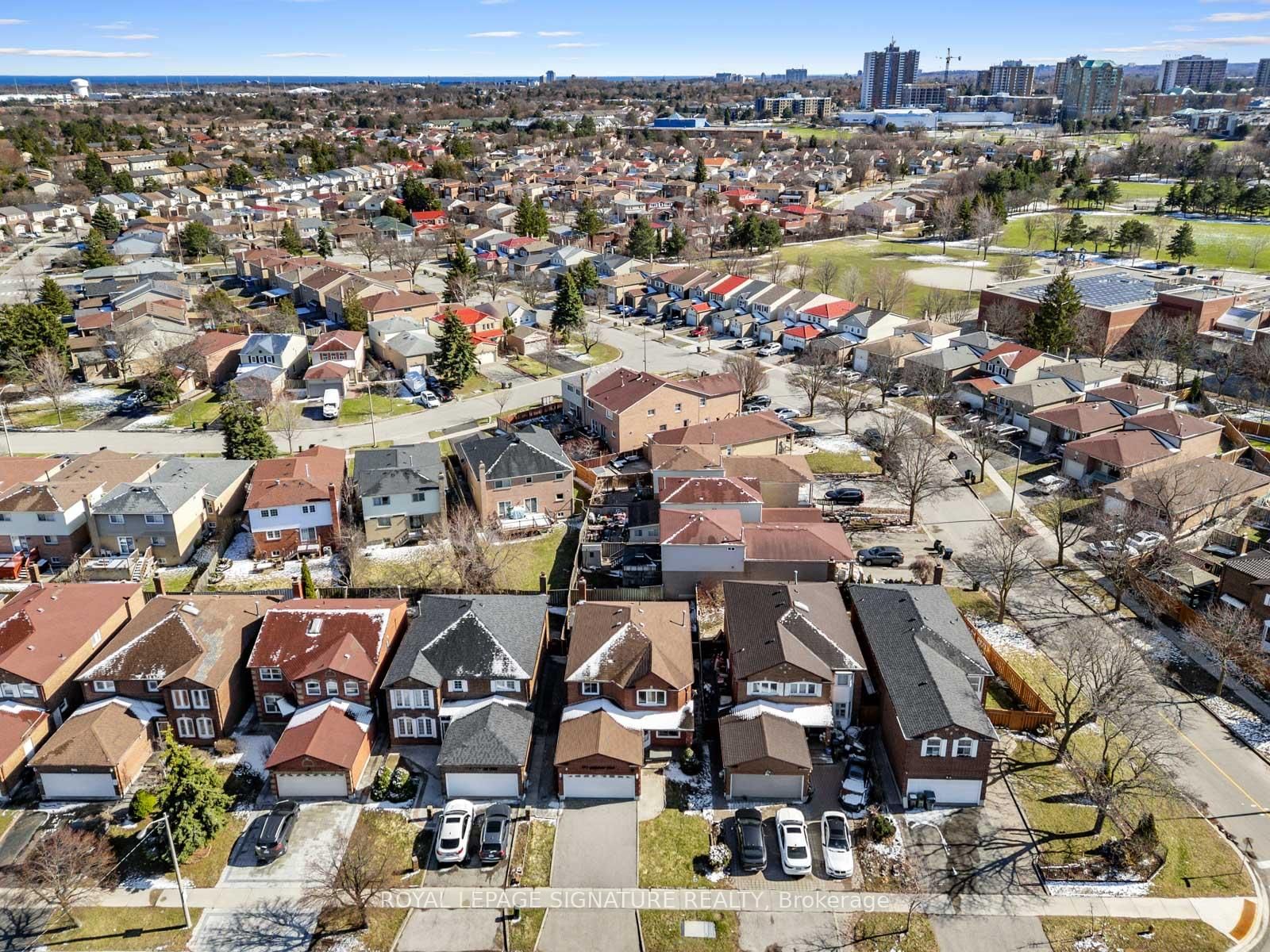 Detached House for sale at 171 Hupfield Trail, Toronto, Ontario, M1B 4P1 - Malvern - MLS: E12974884