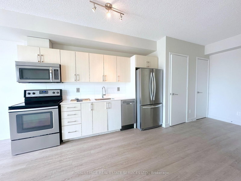 406 - 763 Woodbine Ave, Toronto, M4E 2J4 | Image 3