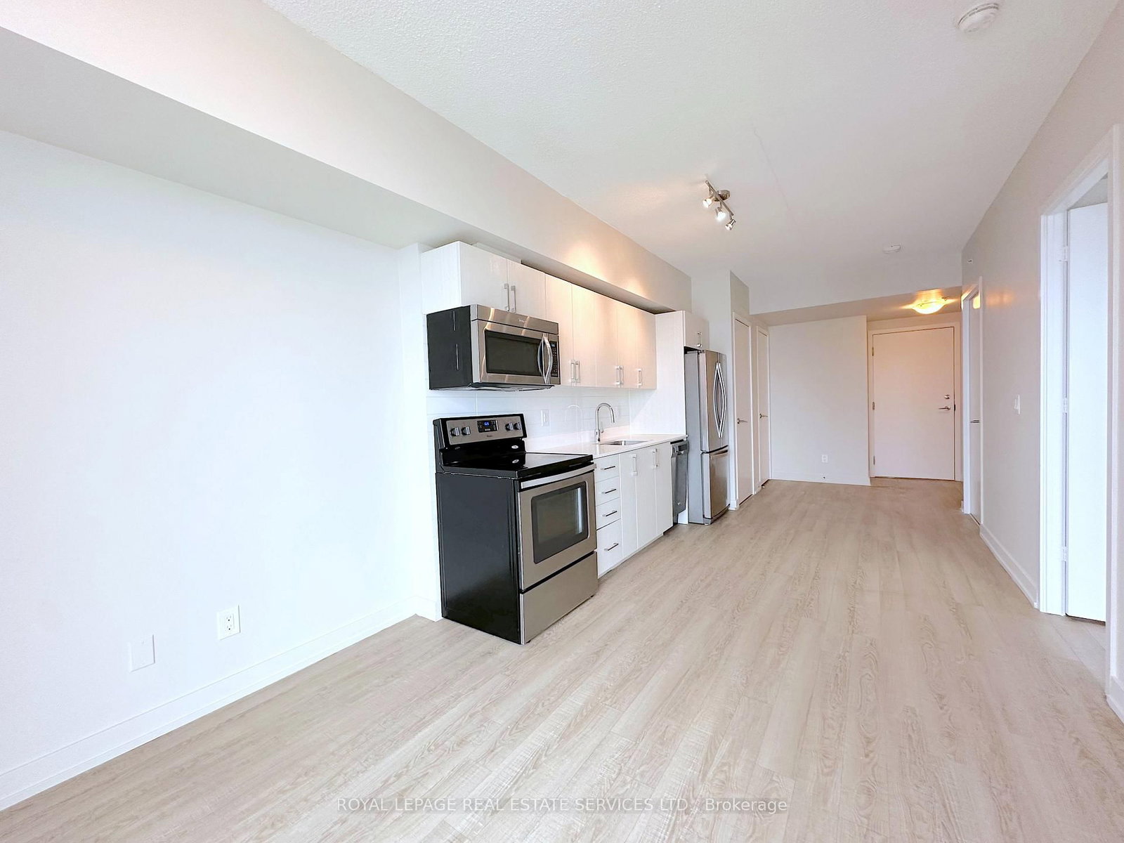 763 Woodbine Avenue, Unit 605 - Photo 4