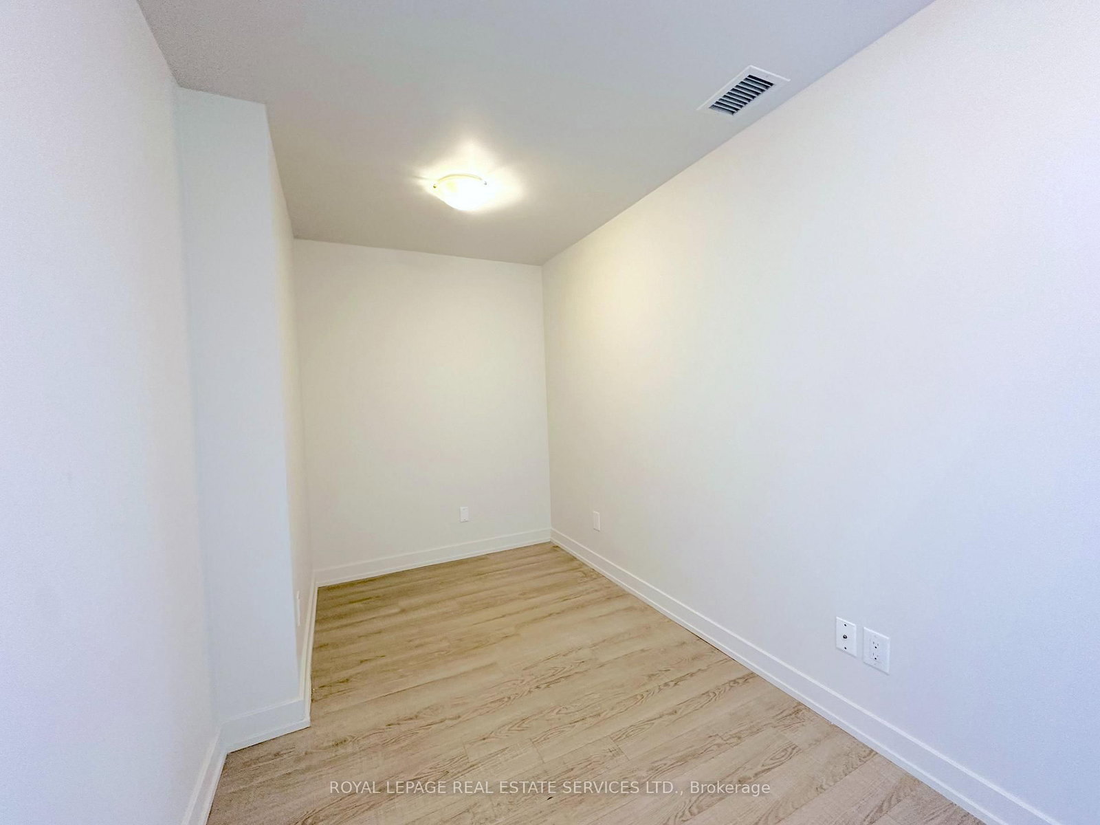 763 Woodbine Avenue, Unit 605 - Photo 8