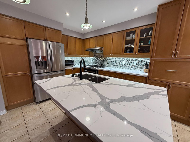 B1 - 11 Barden Cres, Ajax, L1Z 2A8 | Image 2