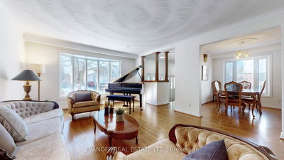 63 South Marine Drive, Toronto, Ontario image-0-3