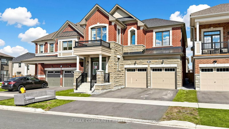 1544A Honey Locust Pl, Pickering, L1X 0P1 | Image 2