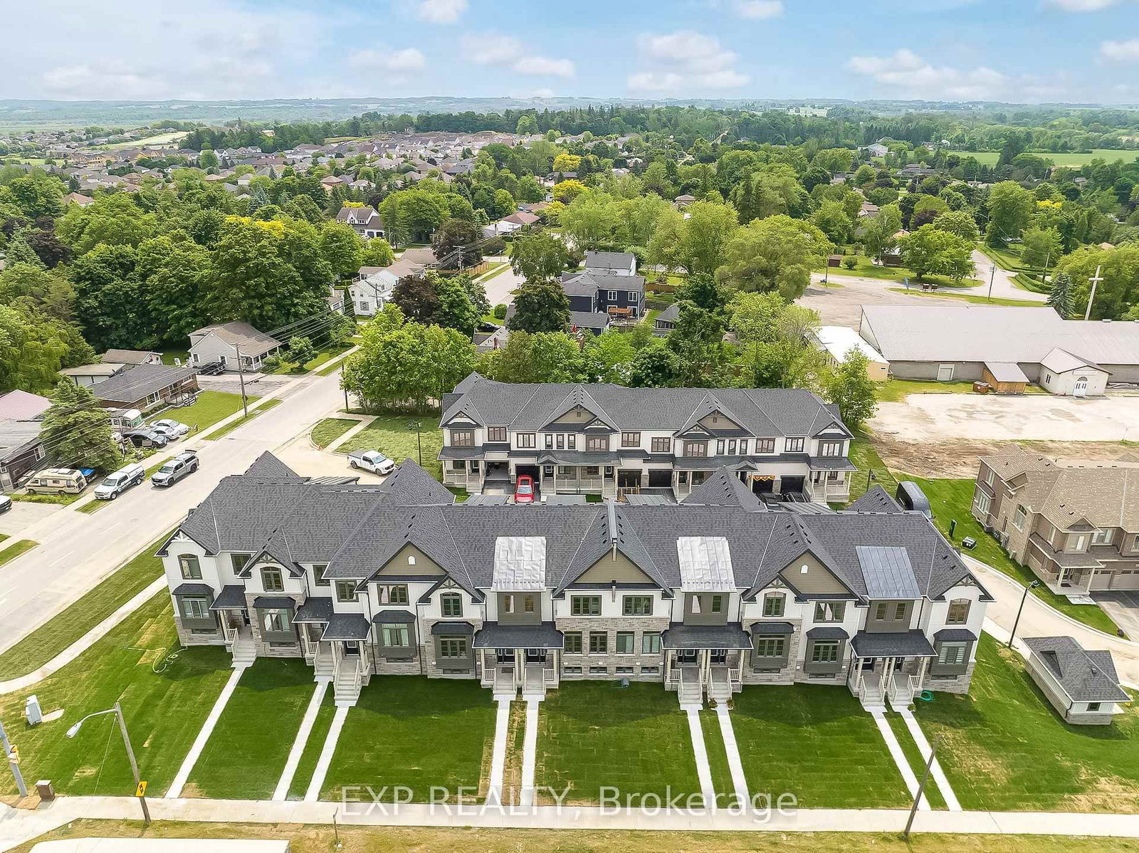 Townhouse for sale at 31 Shand Lane, Scugog, Ontario, L9L 0C7 - Port Perry - MLS: E12976358