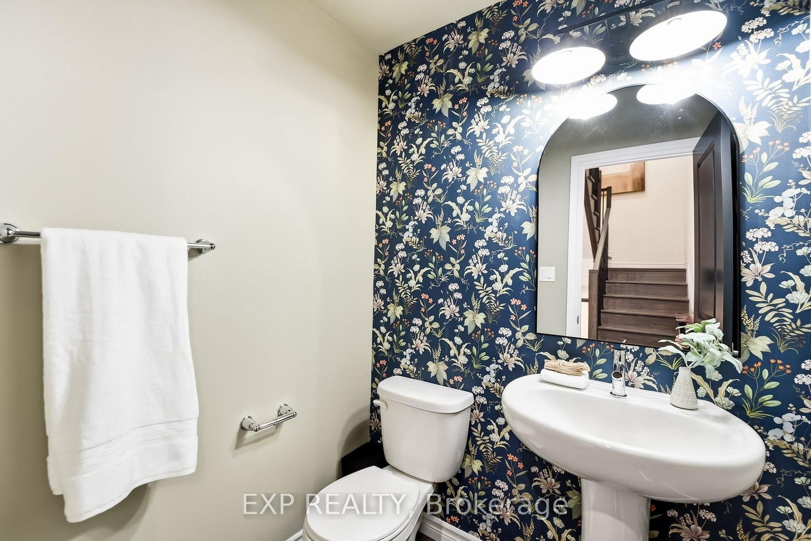 Townhouse for sale at 31 Shand Lane, Scugog, Ontario, L9L 0C7 - Port Perry - MLS: E12976358