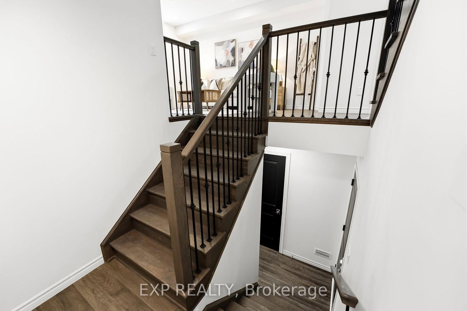 Townhouse for sale at 31 Shand Lane, Scugog, Ontario, L9L 0C7 - Port Perry - MLS: E12976358