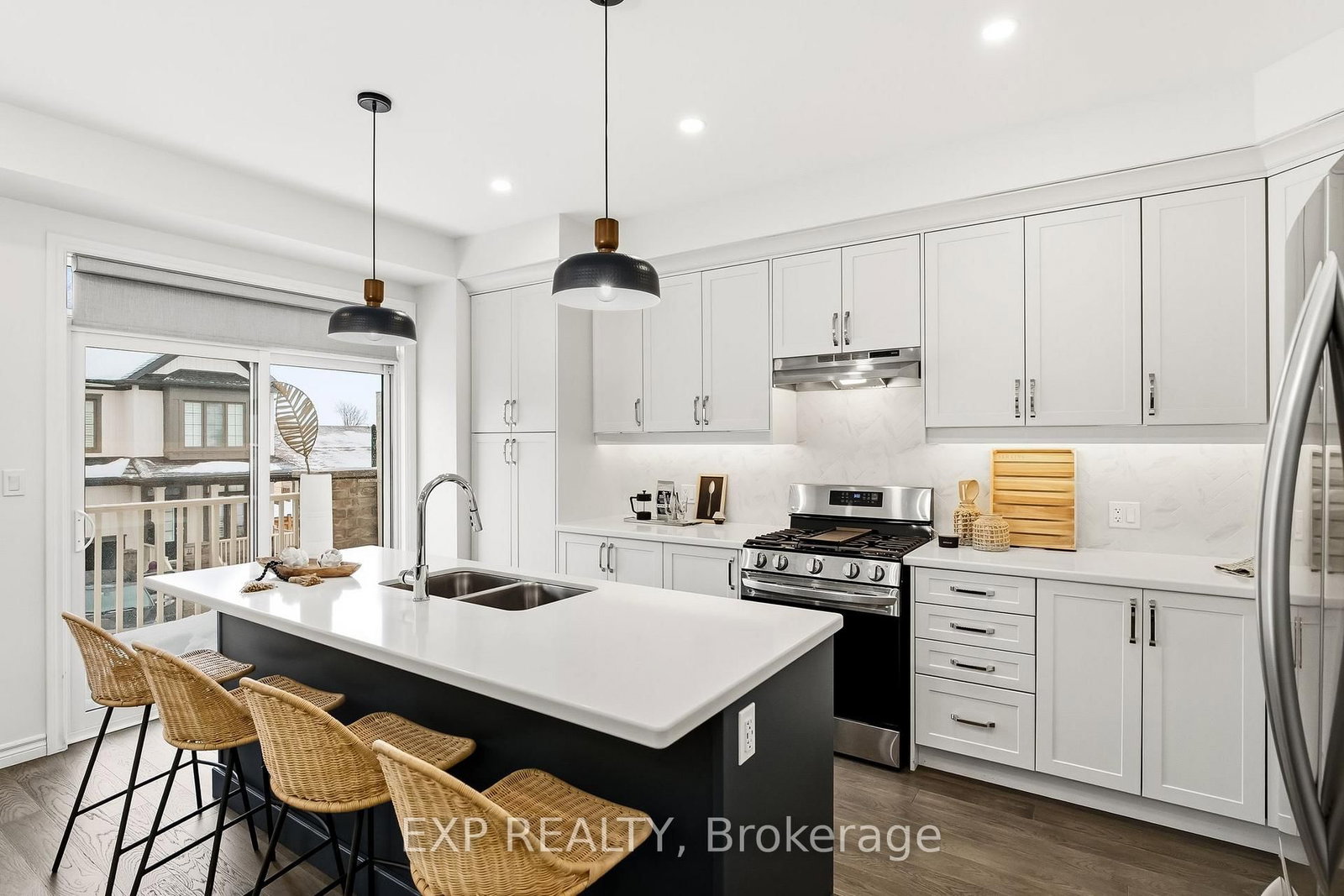 Townhouse for sale at 31 Shand Lane, Scugog, Ontario, L9L 0C7 - Port Perry - MLS: E12976358