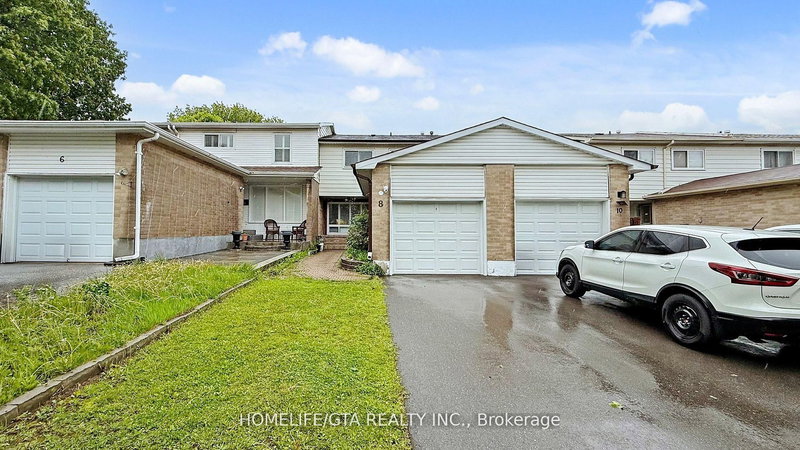 home for lease on 8 Whiteleas Avenue
