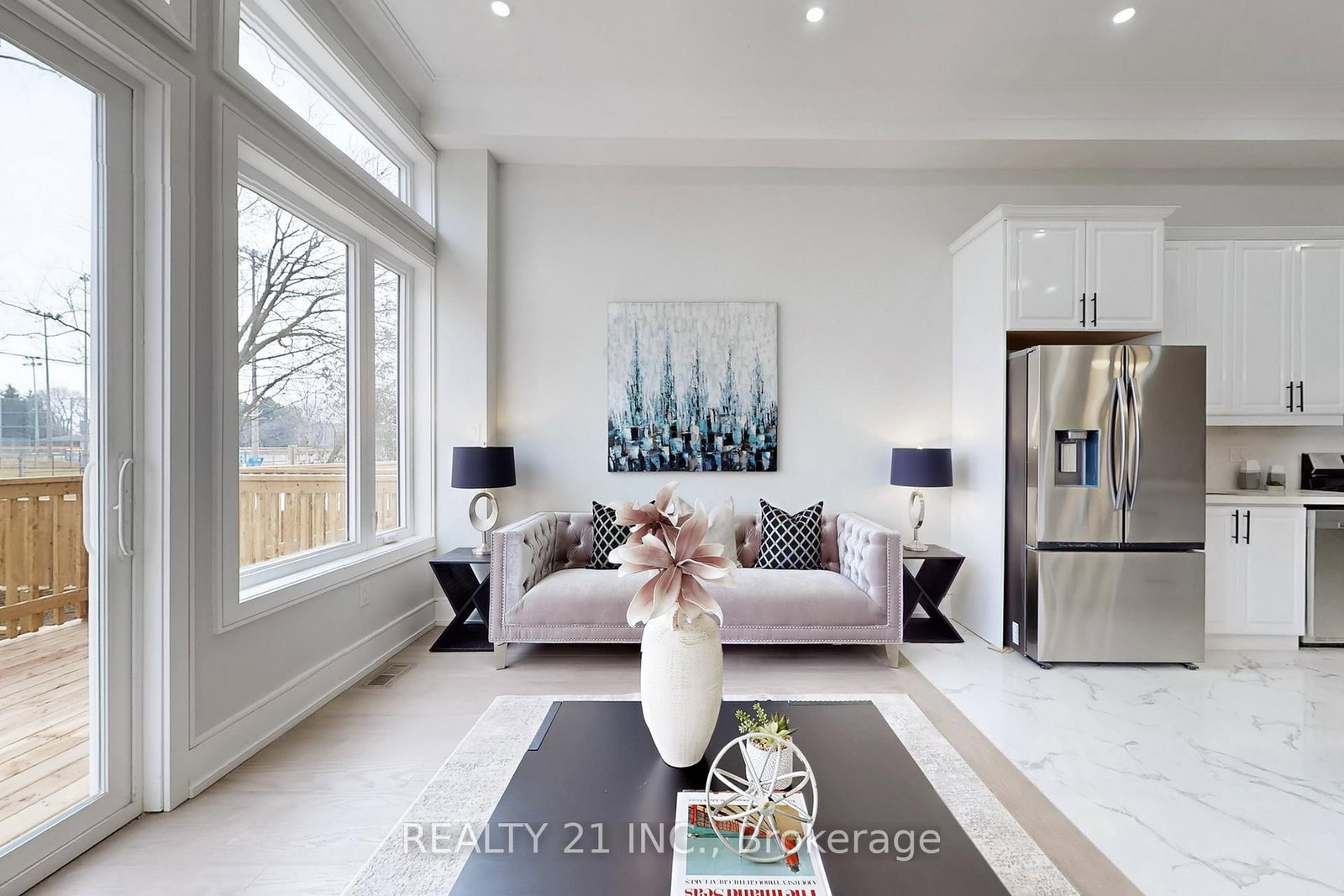 Detached House for sale at 15 Malta Street, Toronto, Ontario, M1N 2L2 - Birchcliffe-Cliffside - MLS: E12976654