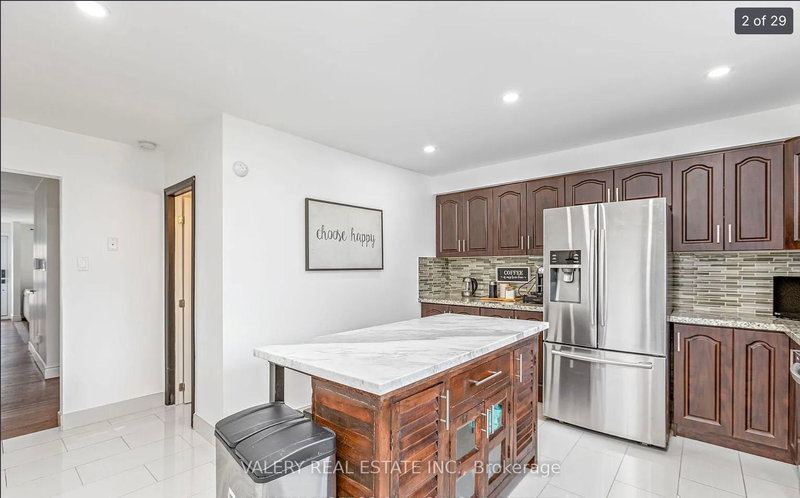 80 Saulter St, Toronto, M4M 2H7 | Image 2