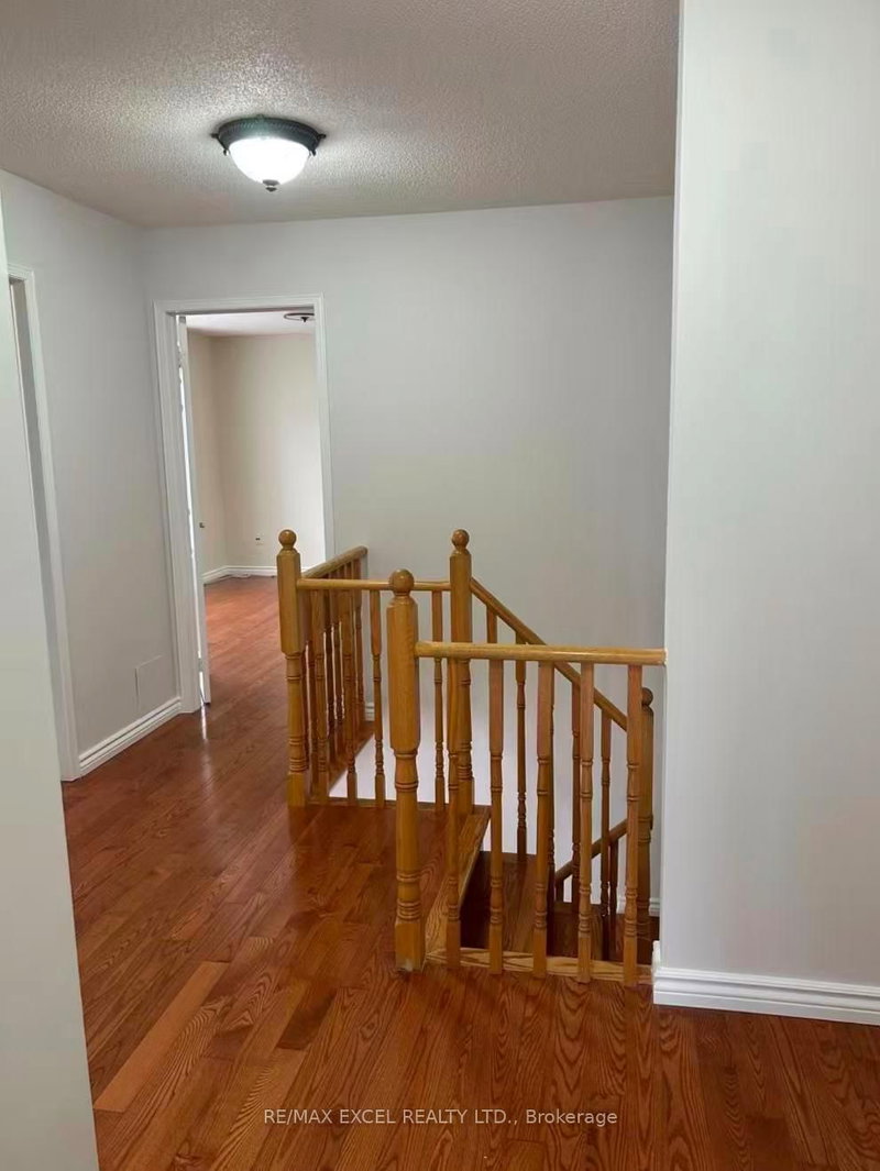 1 Hesketh Rd, Ajax, L1Z 0K6 | Image 3