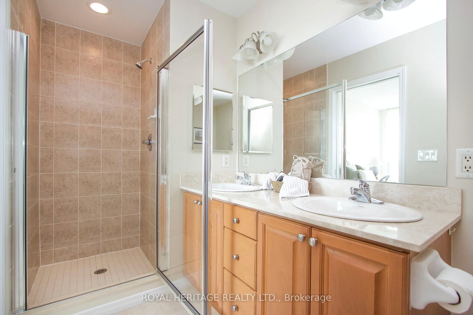 Condo for sale at 1209-340 Watson St Street, Whitby, Ontario, L1N 9G1 - Port Whitby - MLS: E12976986