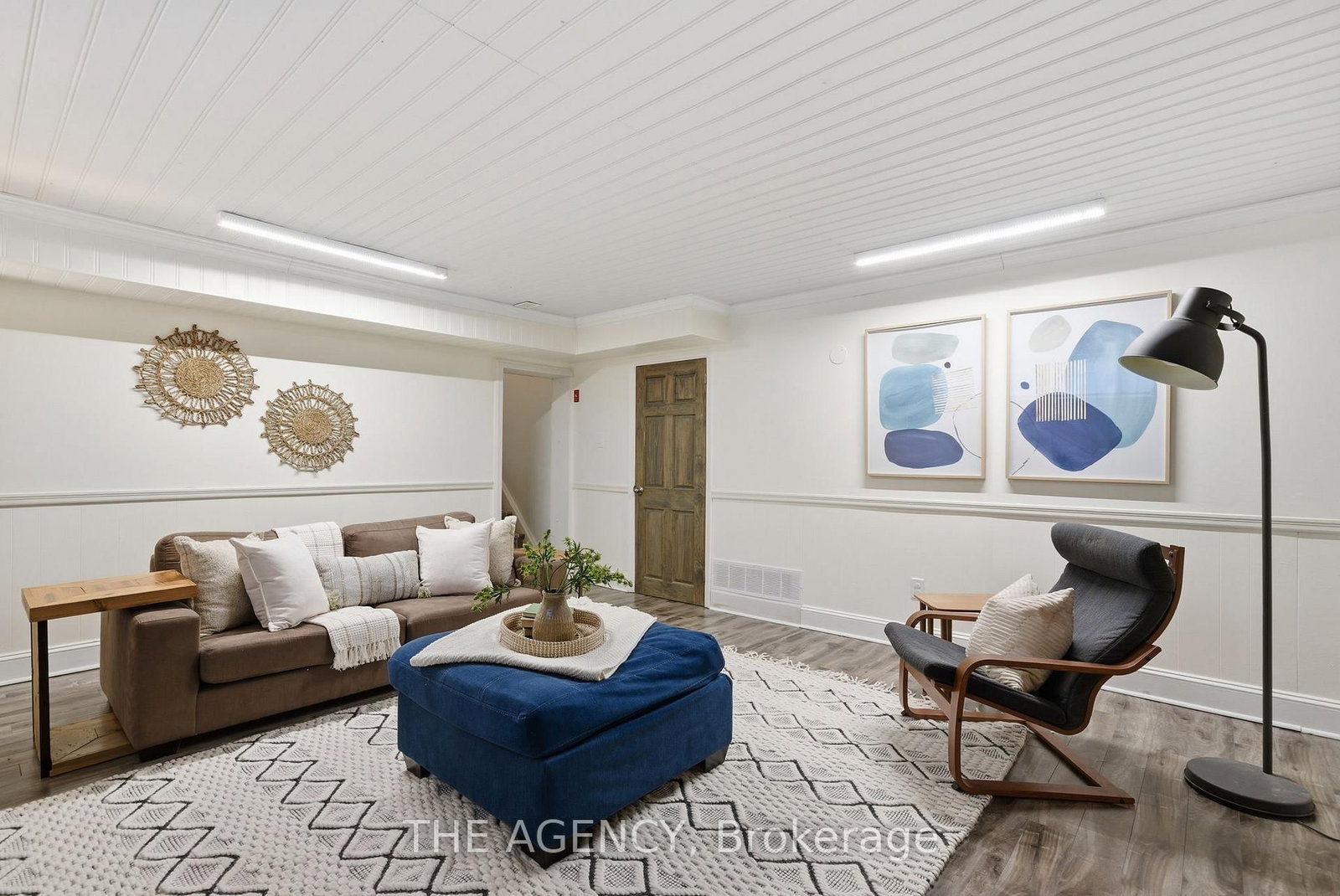 Detached House for sale at 118 Applewood Crescent, Whitby, Ontario, L1N 2E7 - Blue Grass Meadows - MLS: E12977124