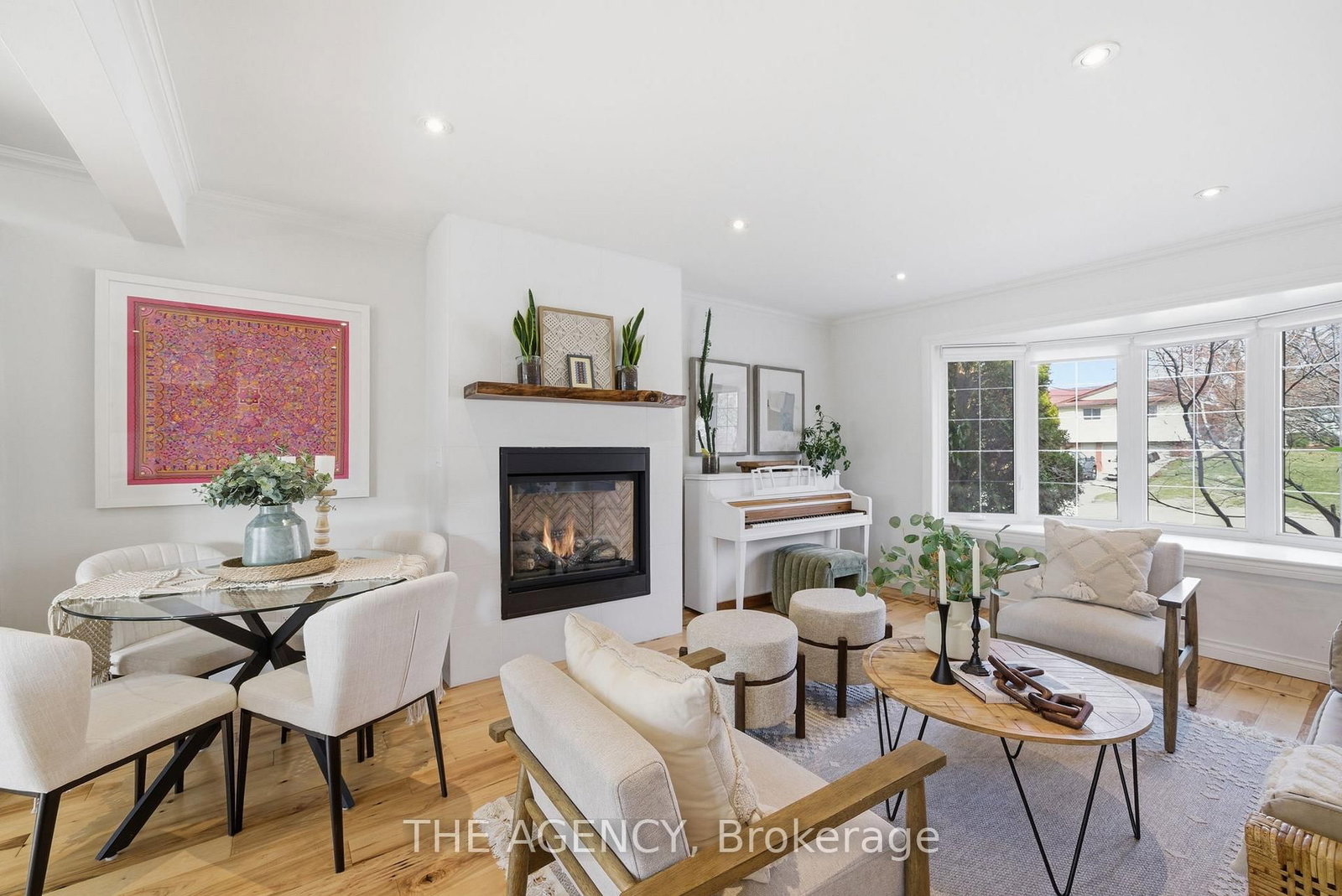 Detached House for sale at 118 Applewood Crescent, Whitby, Ontario, L1N 2E7 - Blue Grass Meadows - MLS: E12977124