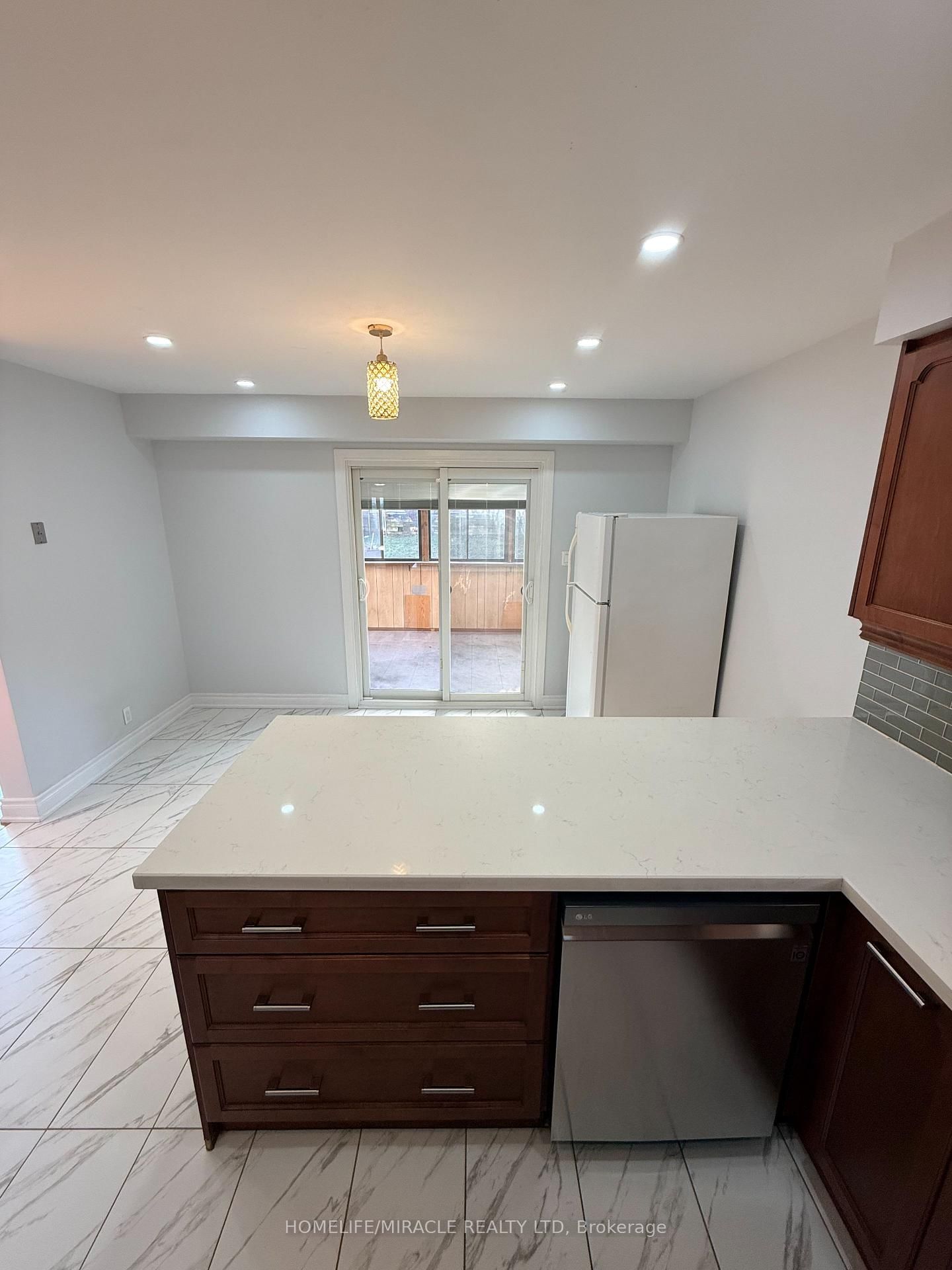 Detached House for sale at 2274 Chapman Court, Pickering, Ontario, L1X 2E8 - Brock Ridge - MLS: E12977232