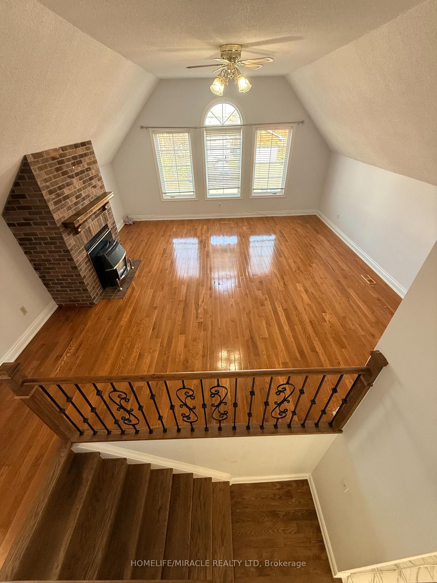 Detached House for sale at 2274 Chapman Court, Pickering, Ontario, L1X 2E8 - Brock Ridge - MLS: E12977232